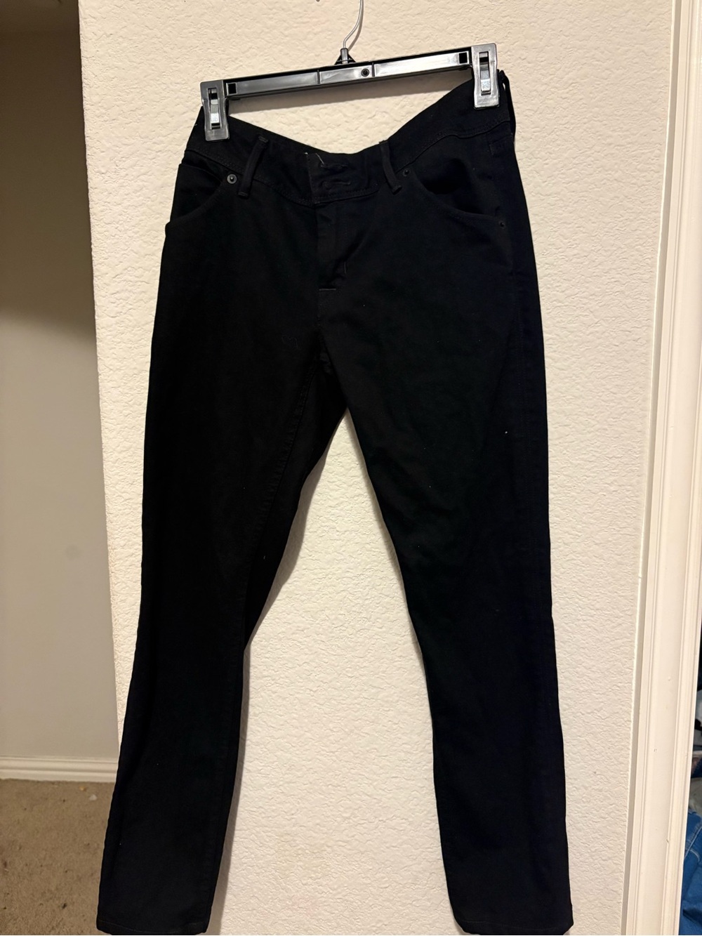 Hudson “Collin” Black Skinny Jeans size 28